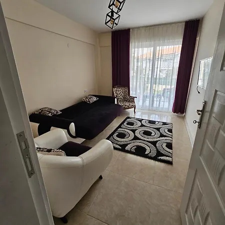 The Titanic House فندق