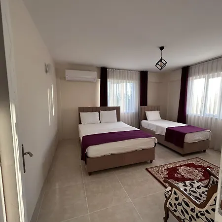 فندق The Titanic House *