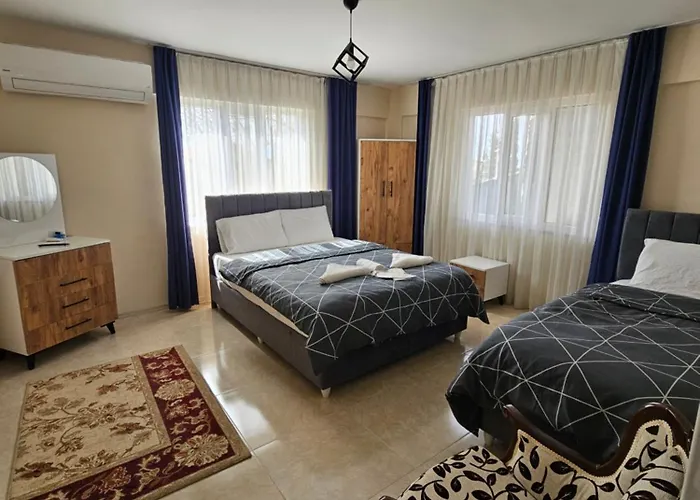 Hotel The Titanic House *