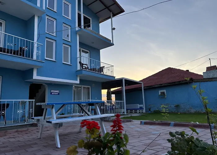 Hotel The Titanic House *